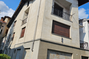 Casa indipendente grande con manutenzione eseguita