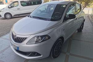 Lancia Ypsilon 1.0 FireFly 5 porte S&S Hybrid...