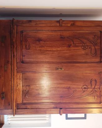 Armadio antico stile Liberty in legno massello 