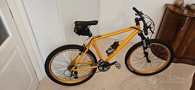 Mountain bike tradizionale 26" MTB