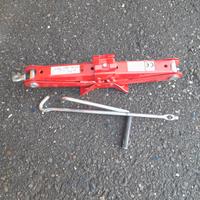 ruotino e cric utilizzabile su volkswagen