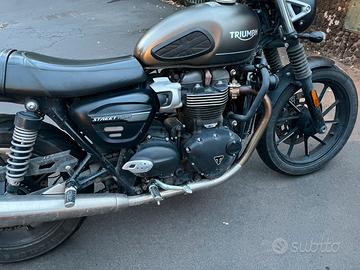 Triumph Street Twin 900 Ironstone