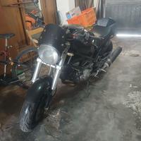 Ducati monster dark 600