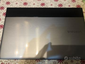 Pc  computer portatile Samsung NP300E5C