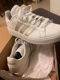 Scarpe nota marca nuove