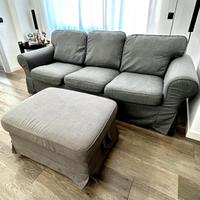 Ektorp divano 3 posti  con poggiapiedi