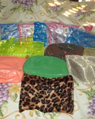 Nr. 12 pochette portatrucco/portatutto(E 1 cad.)