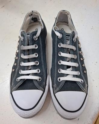 converse platform con borchie