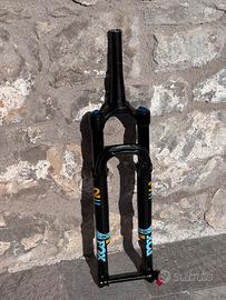 Forcella Fox 32 step cast 100 mm performance
