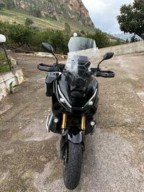 Honda x adv 750