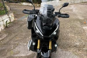 Honda x adv 750