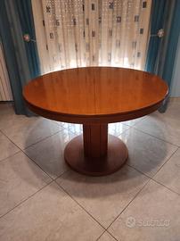 Tavolo tondo in legno