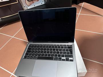 MacBook Air 2020 a pezzi