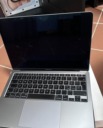 MacBook Air 2020 a pezzi