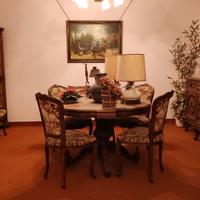 Sala da pranzo completa