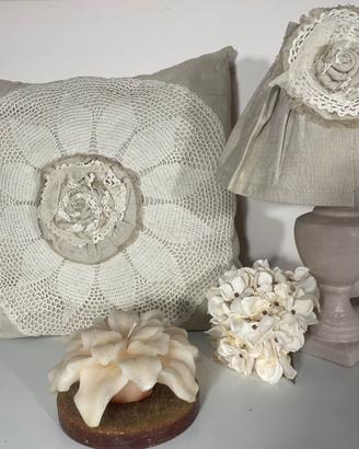 Lampada shabby e cuscino
