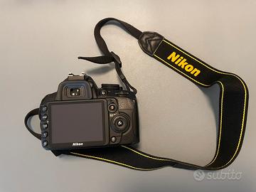 Nikon D 3100 solo corpo macchina.