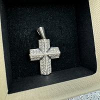 Ciondolo croce oro bianco 750 con brillanti