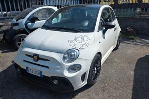 Abarth 500 1.4 Turbo T-Jet Custom