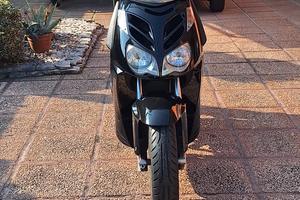 SCOOTER APRILIA SPORTCITY CUBE 125cc.