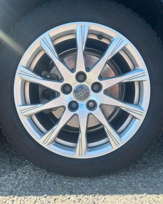 Originali audi 17” - 225/50 R17 pari al nuovo