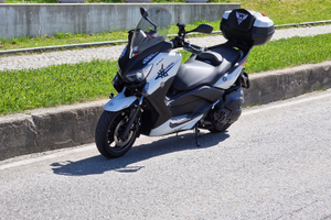Yamaha x max 400
