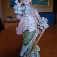 Statuina Capodimonte altezza 16 cm