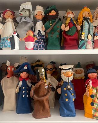 43 burattini vintage DDR – fiabe, clown e animali