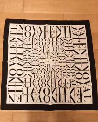 foulard Valentino 