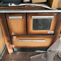Stufa cucina Nordica a legna