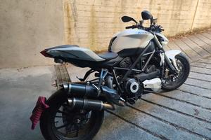 ducati streetfighter 1098