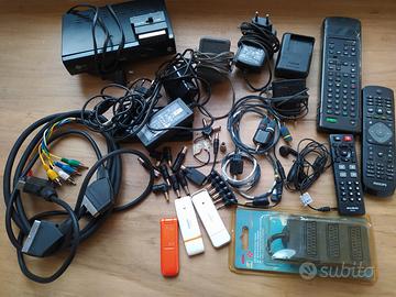 Caricabatterie cavi audio/video modem adattatori