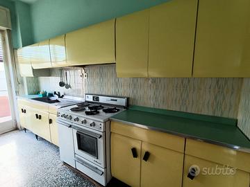 Cucina Vintage Anni 60 in Formica