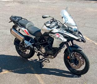 Benelli TRK 502x