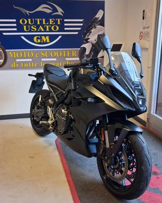 Suzuki GSX-8R R