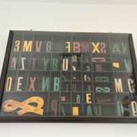 Grande Bacheca in legno con lettere