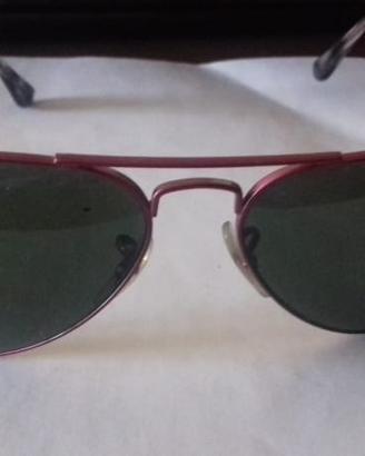 Occhiali RAYBAN iconici color Vinaccia