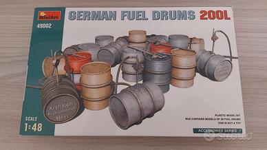 Model Kit - German Fuel Drums 200L