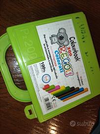Scatola regoli colorati per bambini