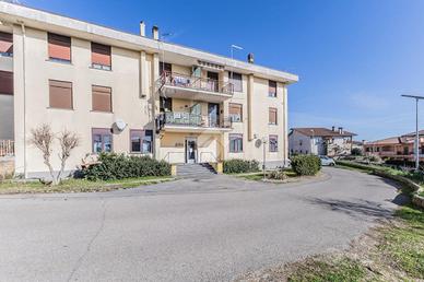 3 LOCALI A CAPRAROLA