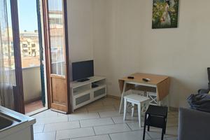 FIRENZE S. JACOPINO Bilocale con balcone