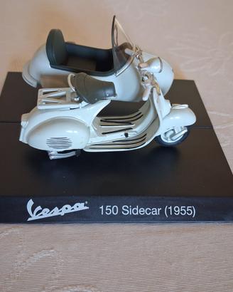 MODELLINO PIAGGIO VESPA SIDECAR 150 (1955)