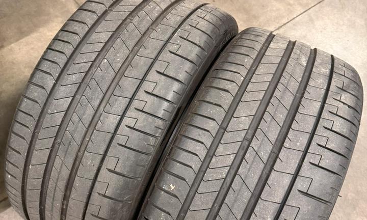 315 40 ZR 21  P ZERO