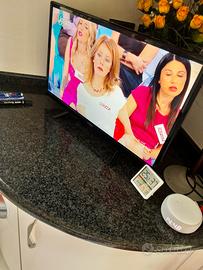 Televisore HD  STRONG