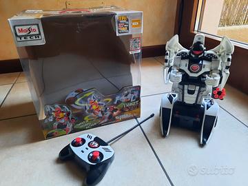 ROBOT TRASFORMABILE RADIOCOMANDATO