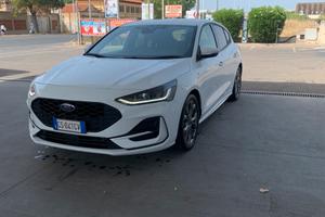 Ford focus st-line 2024