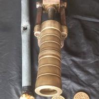 Antico Torchio Bigolaro da banco 