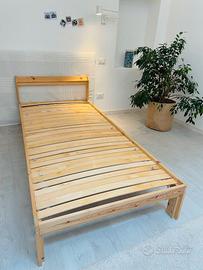 Letto singolo in legno Ikea con materasso