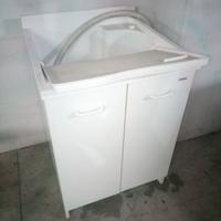 Lavandino portatile in legno bianco