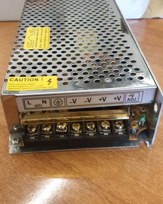Alimentatore switching 24Vdc 150W
